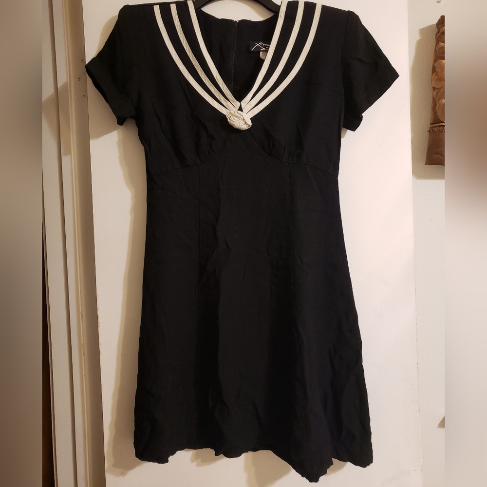 Sailor inspired vintage dress